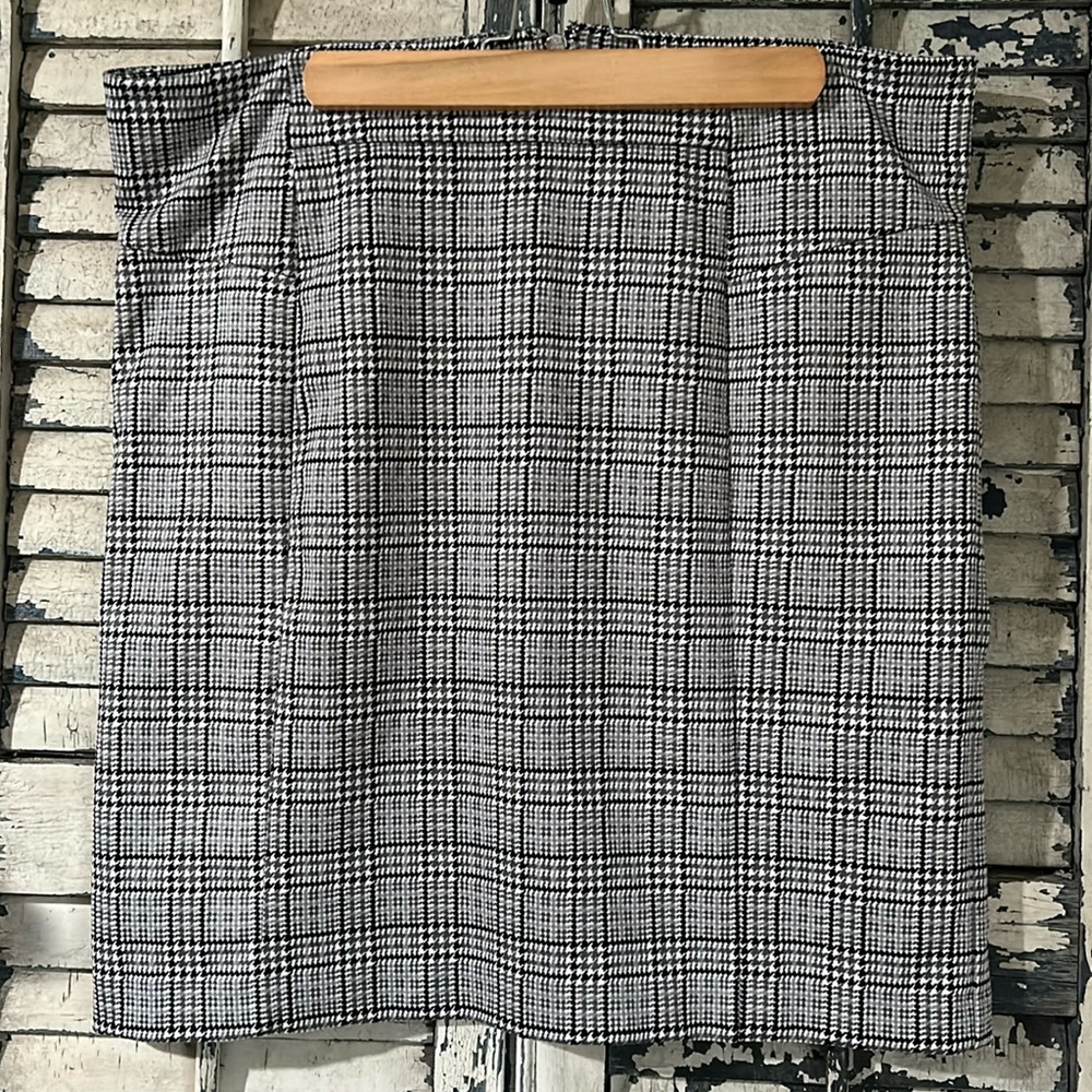 Michael Kors black and grey houndstooth plaid pencil Skirt Size XL